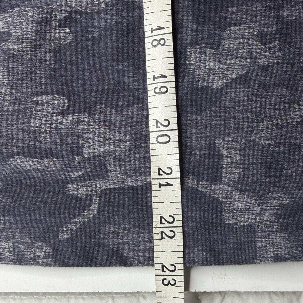 Lululemon Pullover with Hood 1/2 Zip Camo Size 4 - Picture 7 of 10